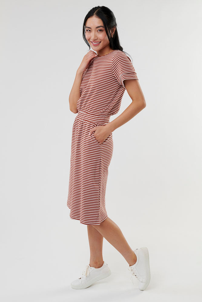 red striped casual dress, modest dresses, plus sized modest dresses, tznius clothing