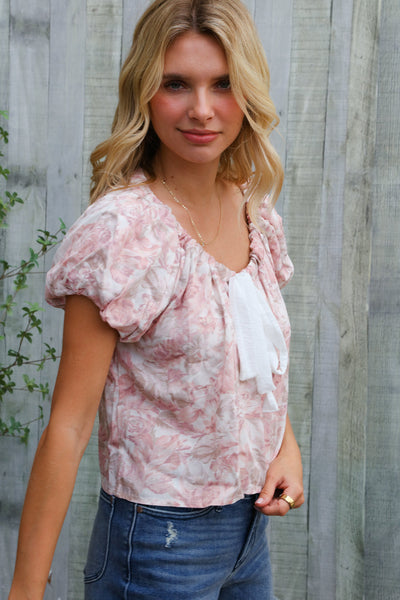 Feeling Femme' Blush Scoop Neck Bubble Sleeve Floral Top w/Bow