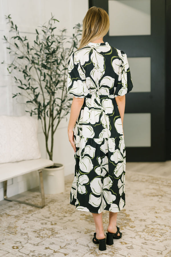 Art Show Puff Sleeve Midi Dress