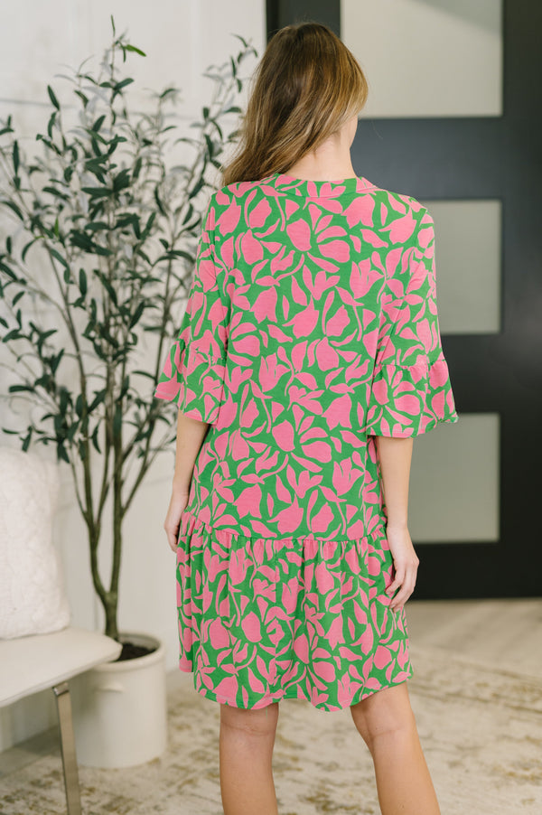 Lizzy Sunday Dress in Emerald Abstract Floral- 3/3/2026 NEW
