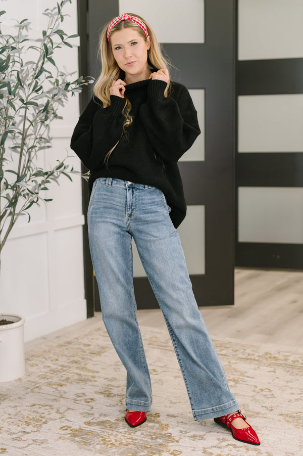 Right to the Core High Neck Pullover in Black