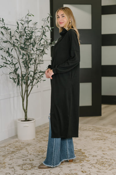 Travel City Scape Turtle Neck Tunic in Black