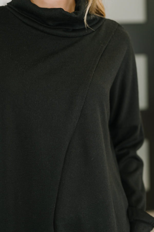 Travel City Scape Turtle Neck Tunic in Black