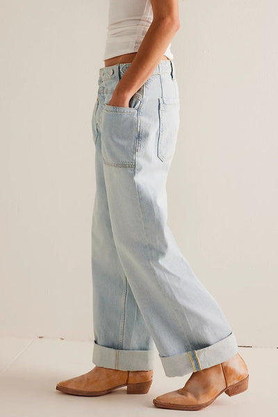 Washed Wide Leg Jeans with Pockets