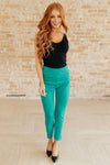 Magic Ankle Crop Skinny Pants in Kelly Green